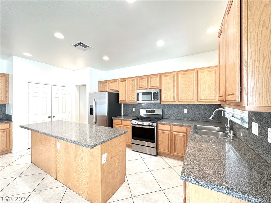 8055 Everett Basin Court Property Photo 10