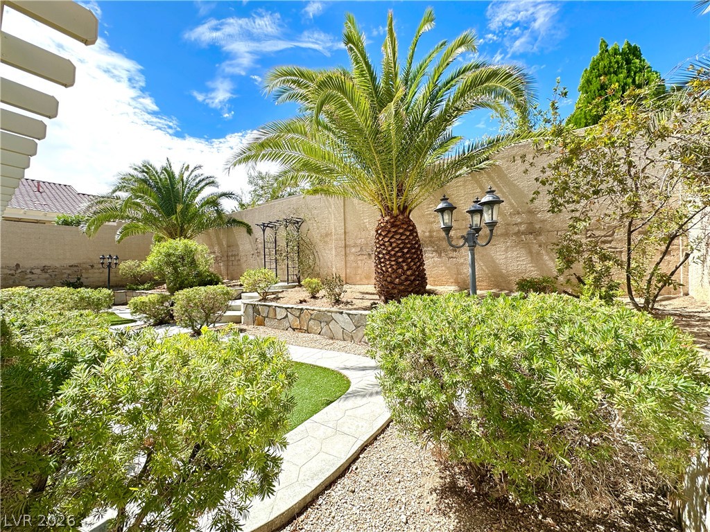 8055 Everett Basin Court Property Photo 25