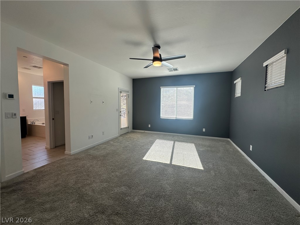 65 Strada Moscato Property Photo 14