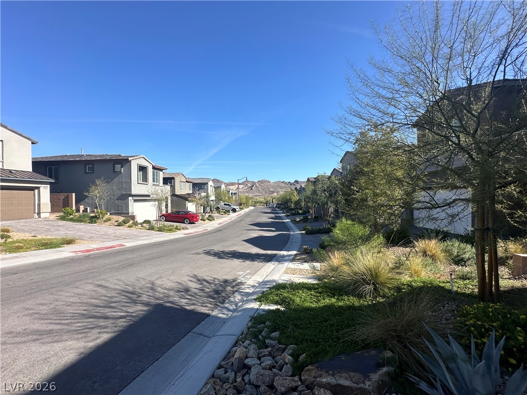65 Strada Moscato Property Photo 29
