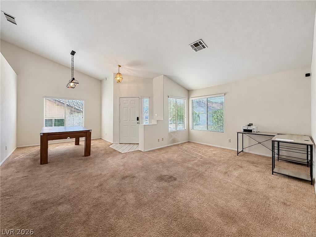 978 Hunters Run Drive Property Photo 4