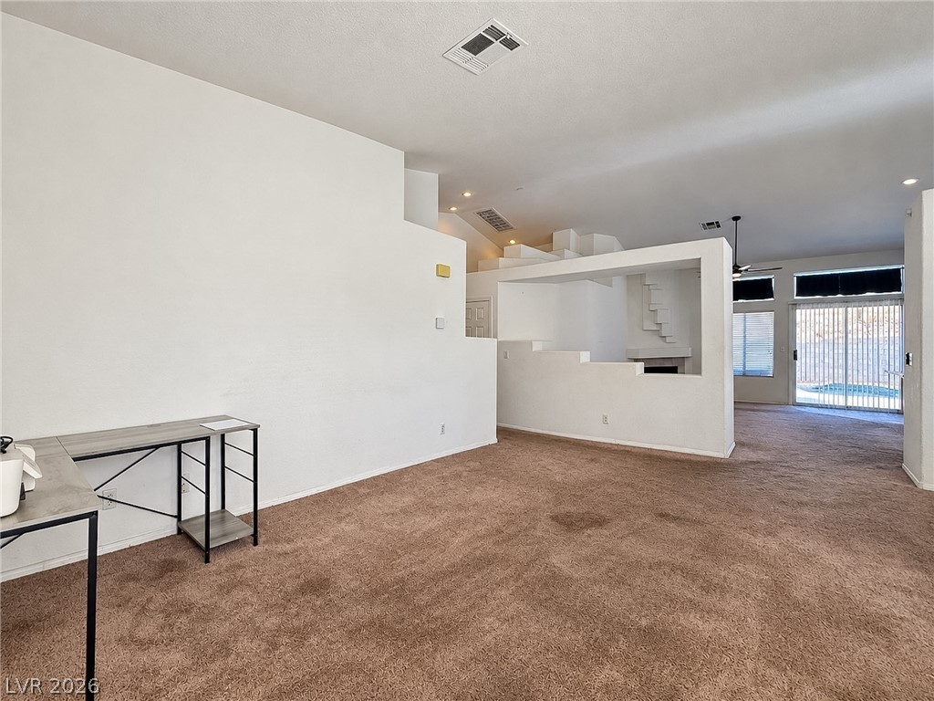 978 Hunters Run Drive Property Photo 13