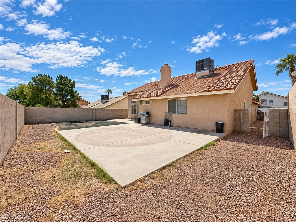 978 Hunters Run Drive Property Photo 33