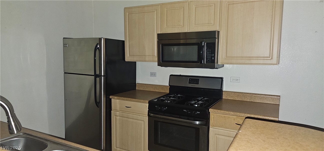 8250 North Grand Canyon Drive 1014 Property Photo 7
