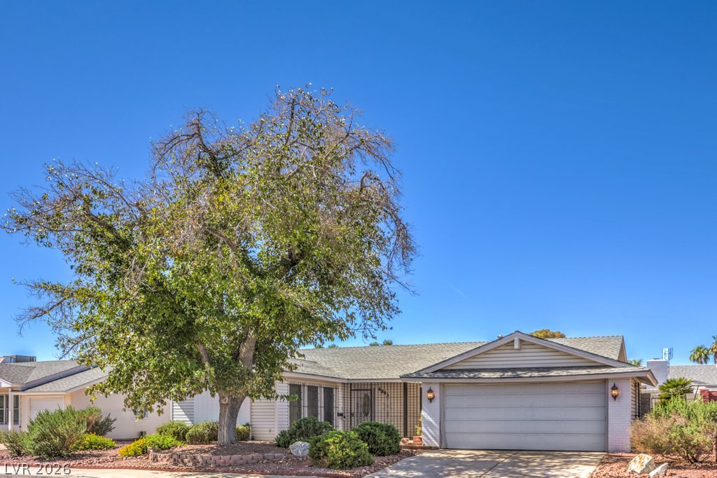 4943 Monterrey Avenue Property Photo 2