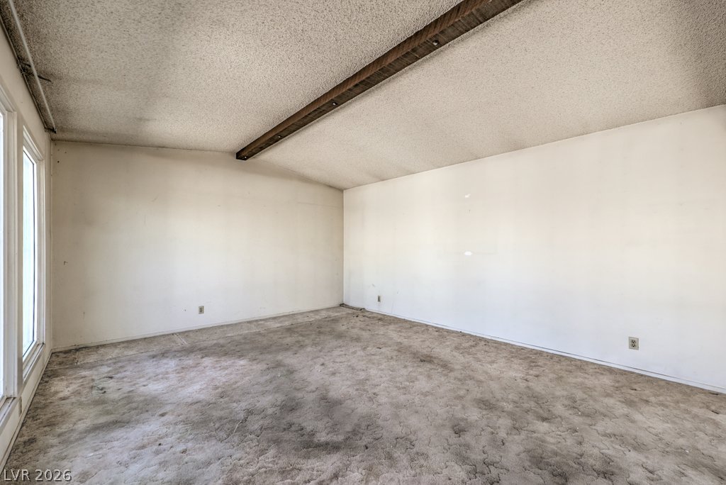 4943 Monterrey Avenue Property Photo 8