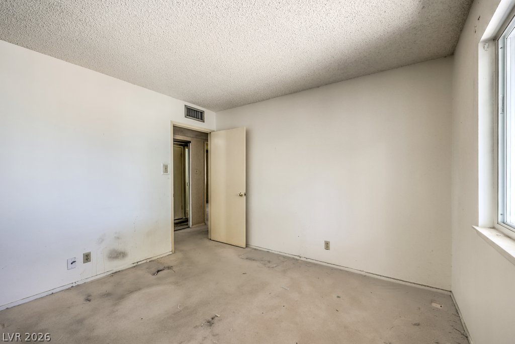 4943 Monterrey Avenue Property Photo 25