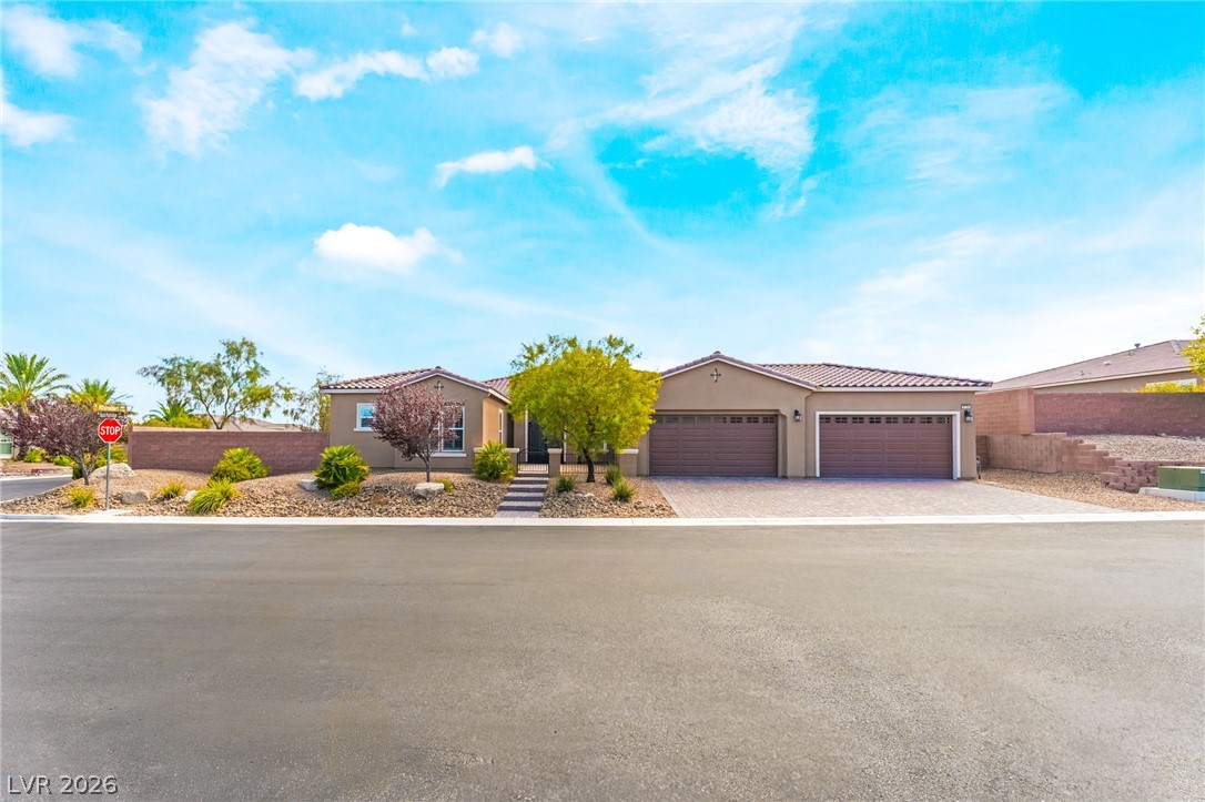 9729 Rock Partridge Court Property Photo 4