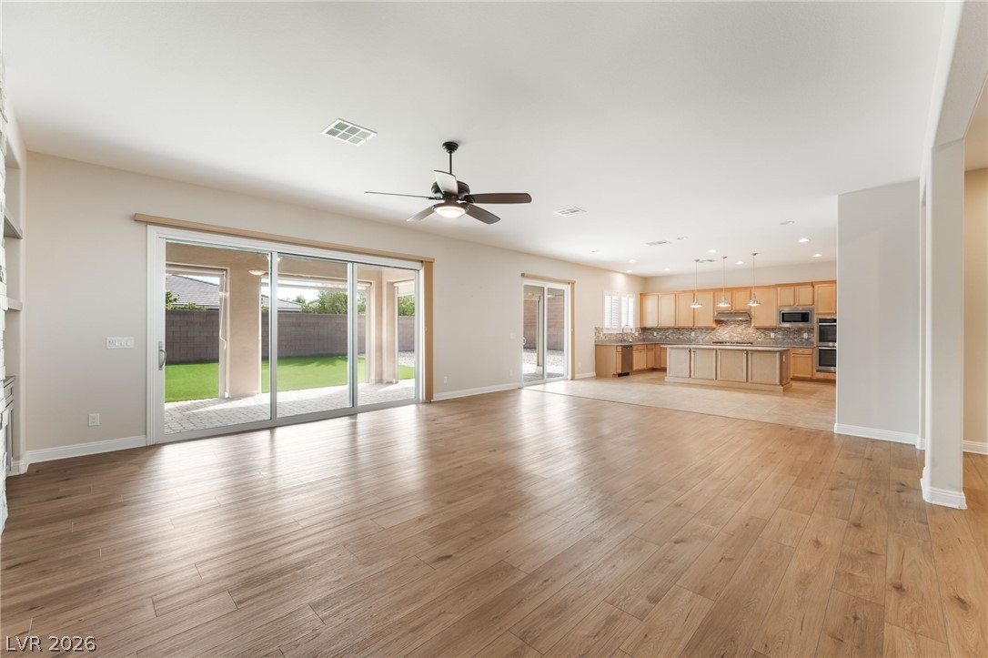 9729 Rock Partridge Court Property Photo 12