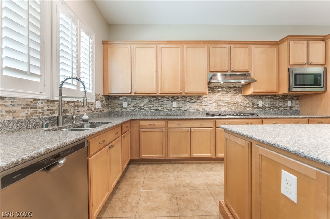 9729 Rock Partridge Court Property Photo 28