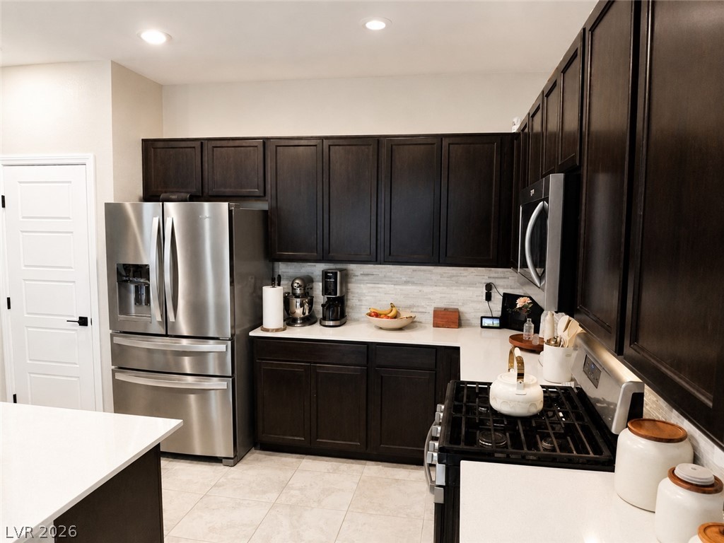 6968 Wildhorse Creek Street Property Photo 5