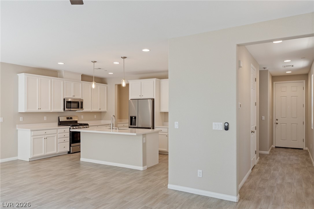 789 Cottonwood Hill Place Property Photo 2