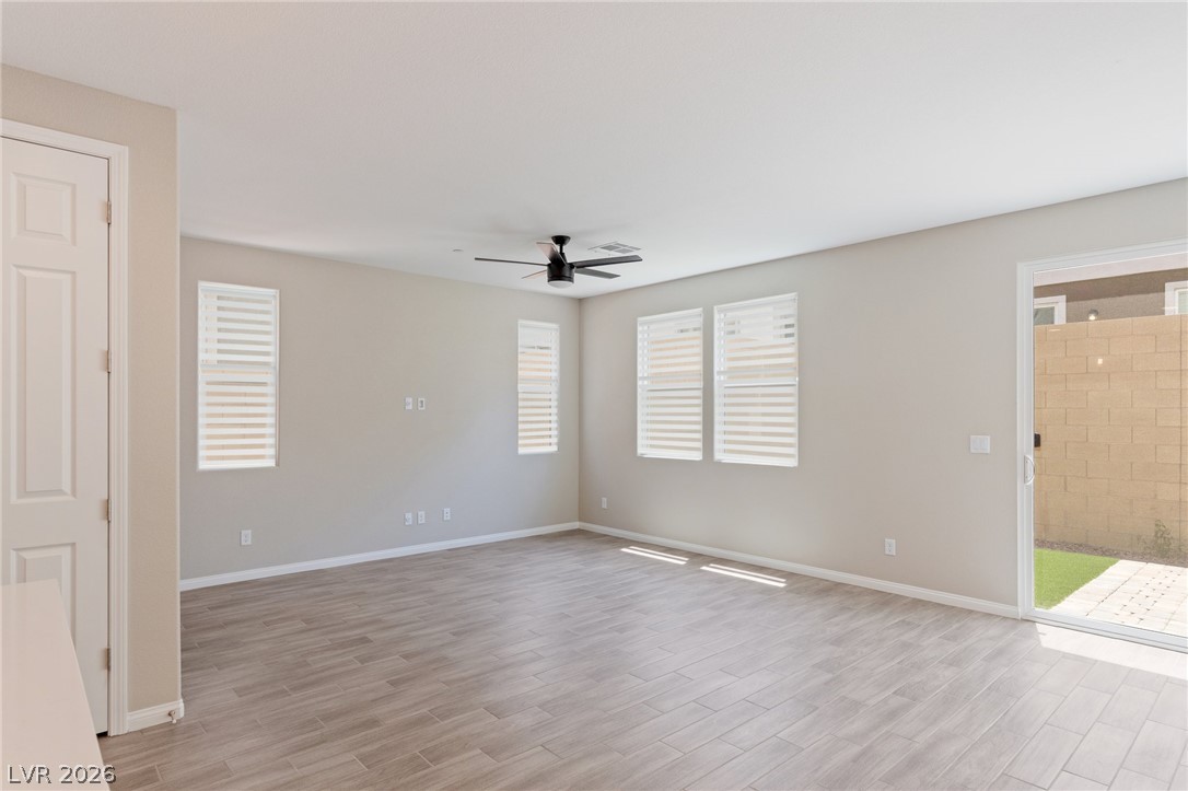 789 Cottonwood Hill Place Property Photo 3
