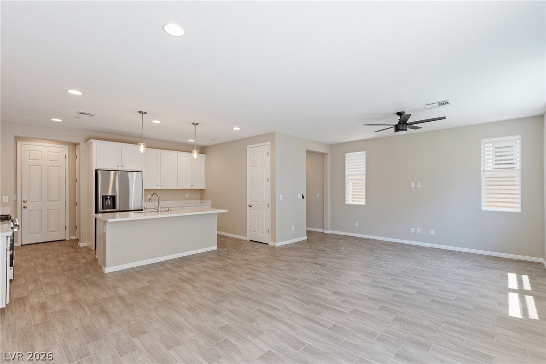 789 Cottonwood Hill Place Property Photo 6