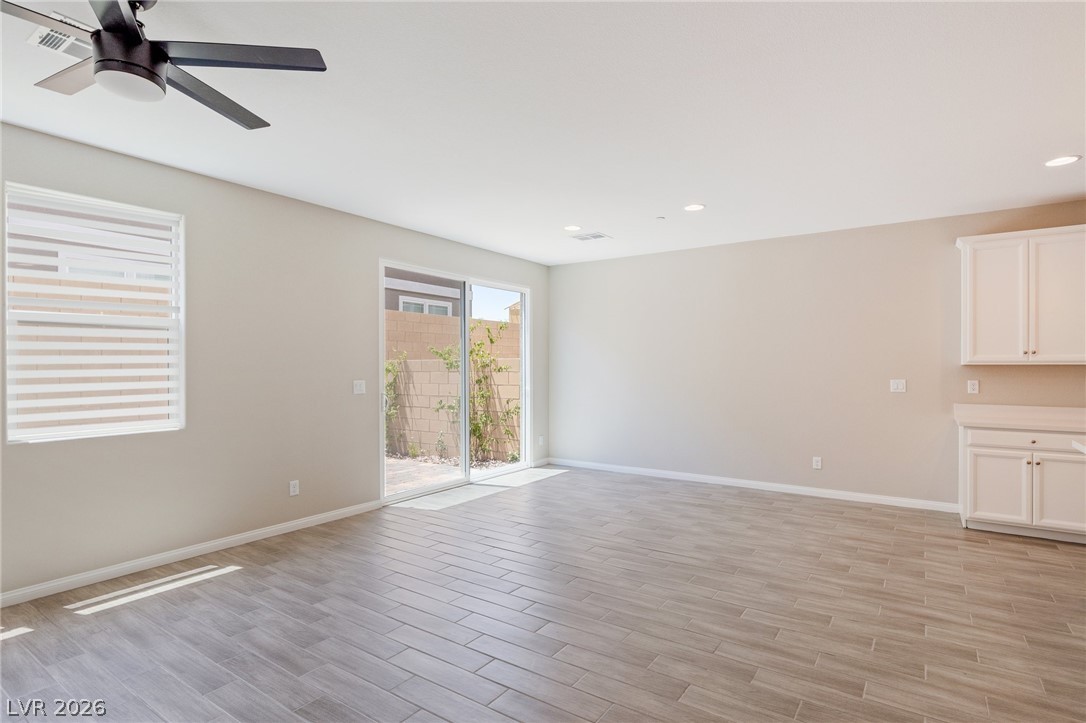 789 Cottonwood Hill Place Property Photo 8
