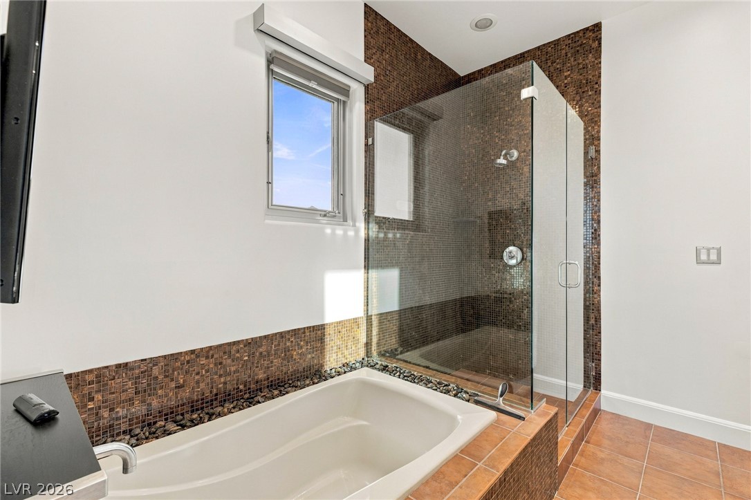 11441 Allerton Park Drive 416 Property Photo 26