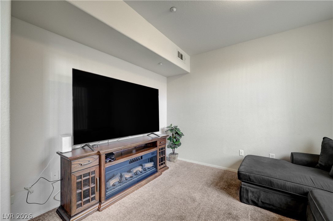 50 Aura De Blanco Street 11104 Property Photo 24