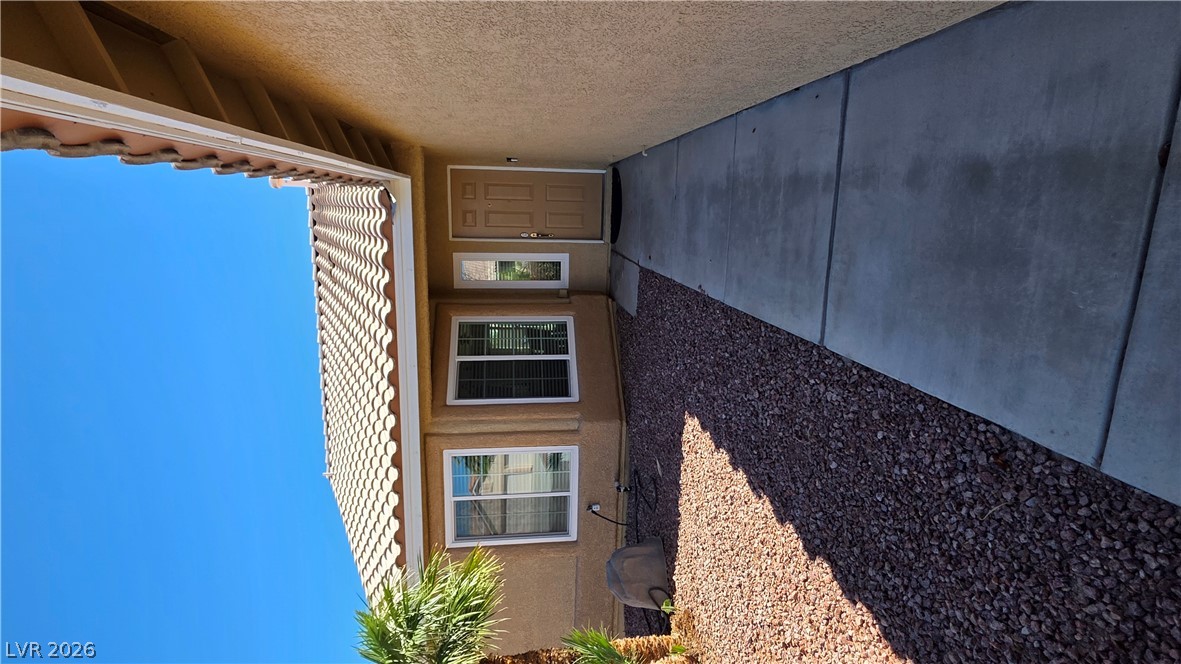 1413 Iris Kelly Avenue Property Photo 2