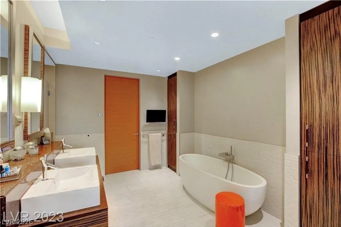 3750 Las Vegas Boulevard 3210 Property Photo 12