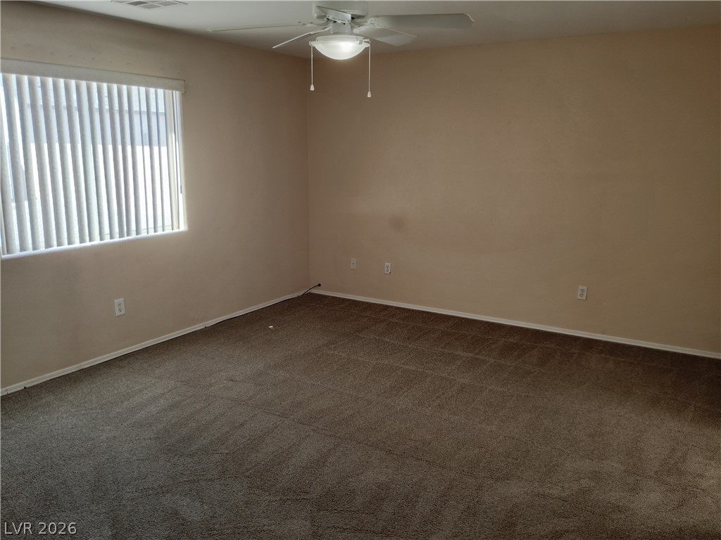 811 East Kansas Street Property Photo 9