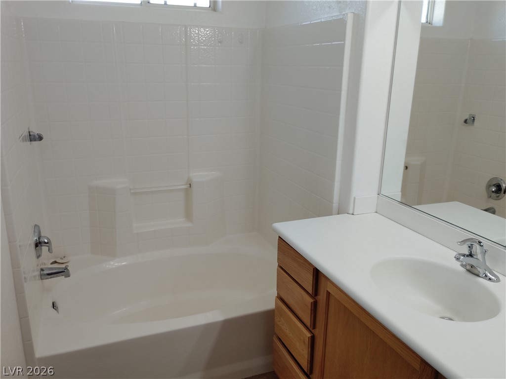 811 East Kansas Street Property Photo 11