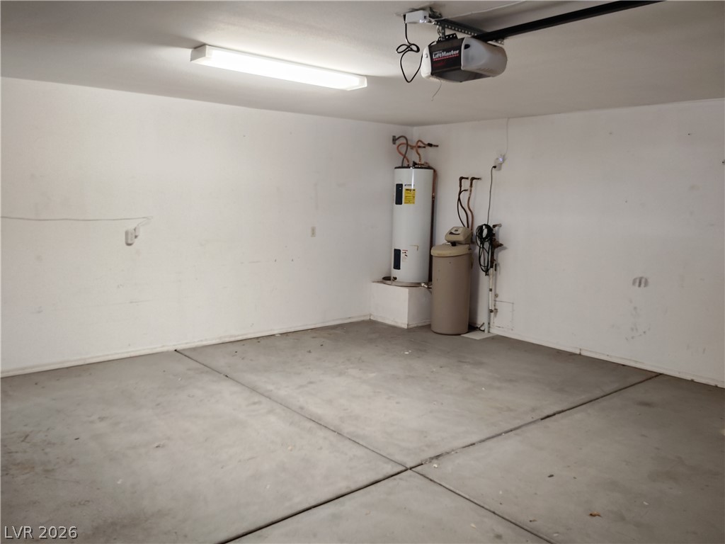 811 East Kansas Street Property Photo 19
