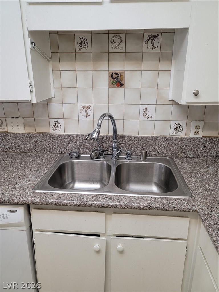 7056 Starwood Drive Property Photo 12