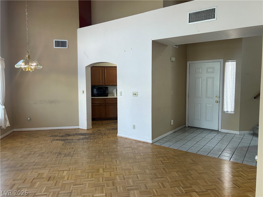 6616 Sterling Springs Parkway Property Photo 7