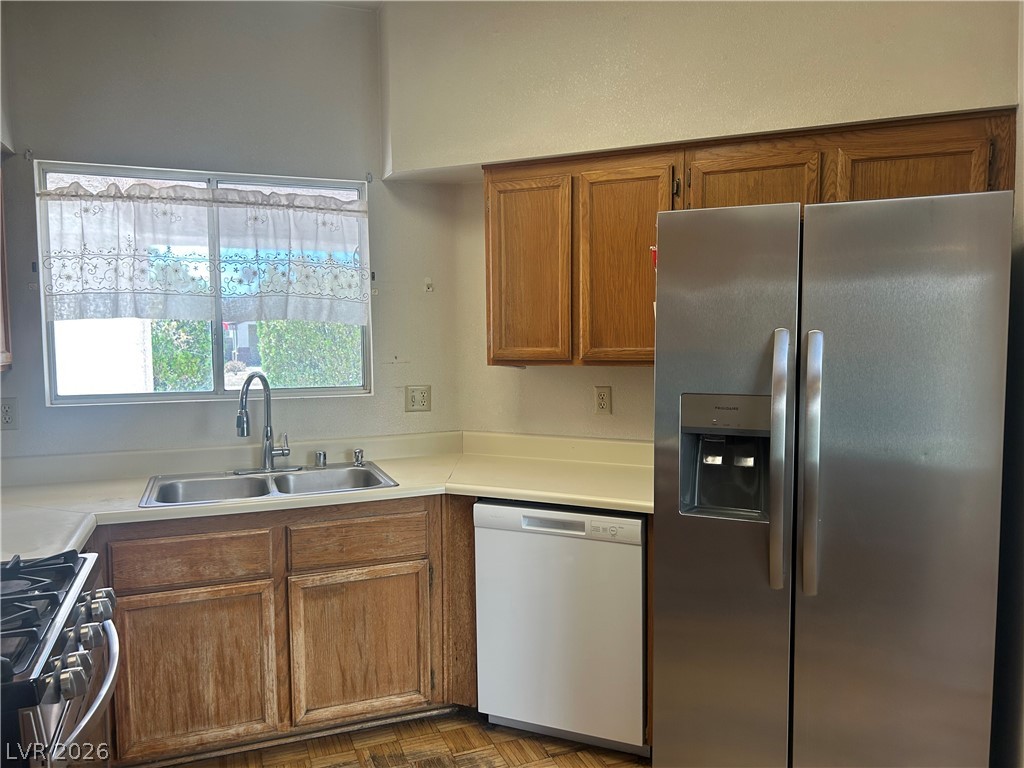 6616 Sterling Springs Parkway Property Photo 9