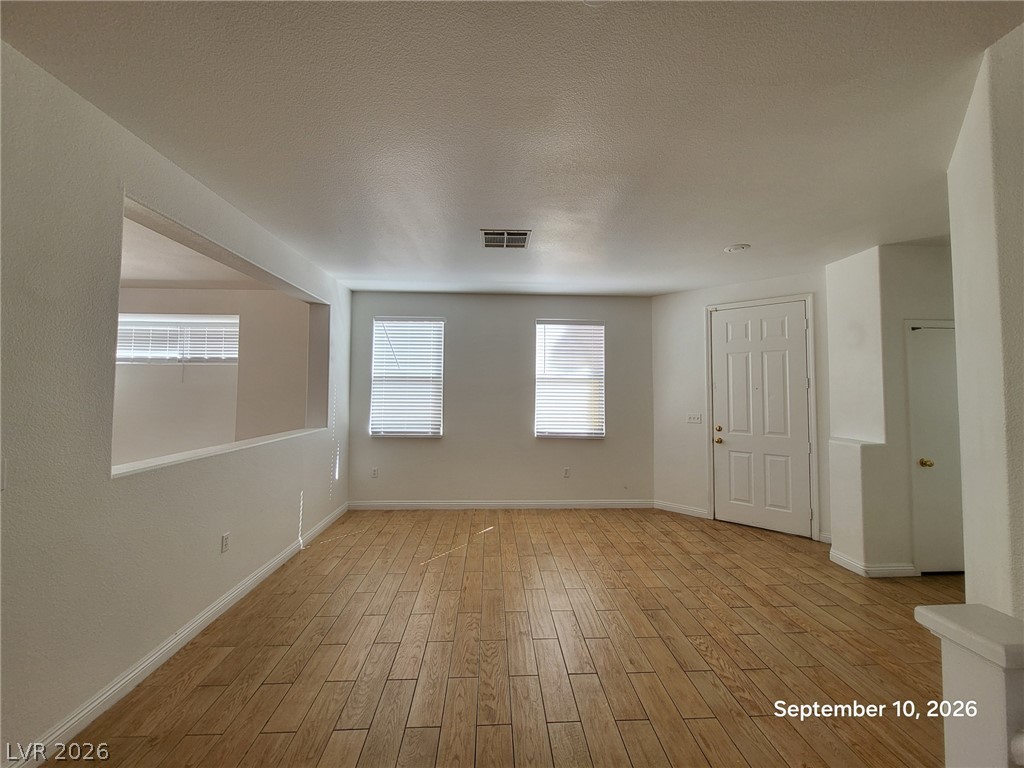 180 Hickory Heights Avenue Property Photo 4
