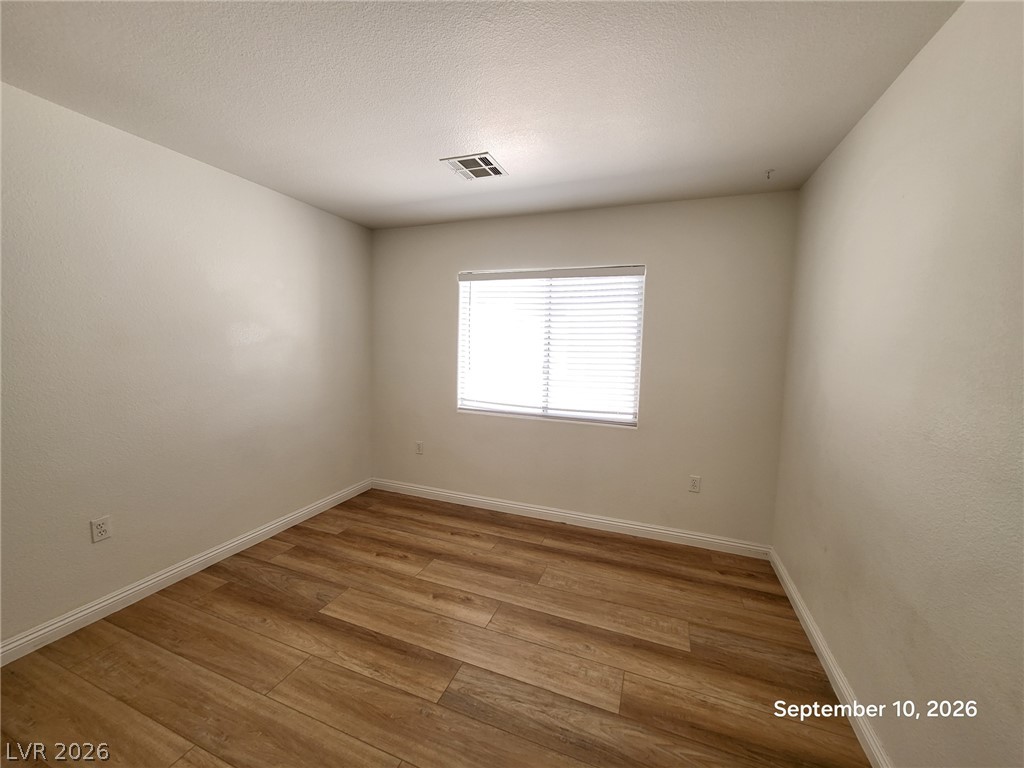 180 Hickory Heights Avenue Property Photo 11