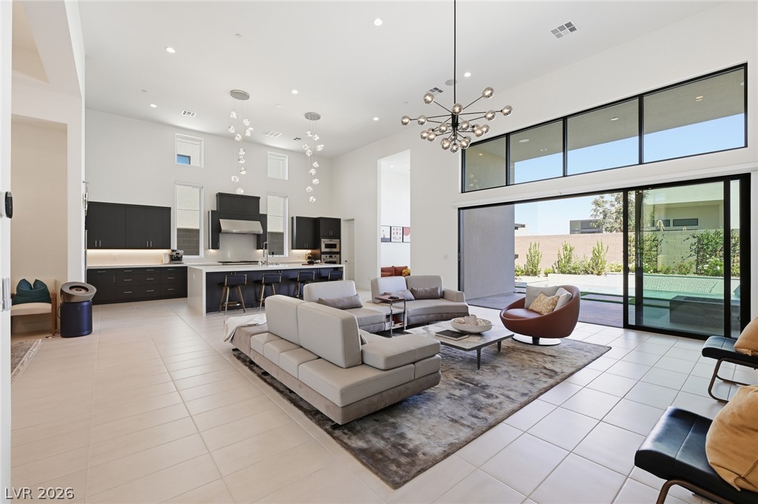 10794 Agate Cliffs Avenue Property Photo 10