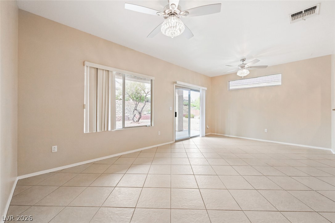 1813 Tiger Creek Avenue Property Photo 11