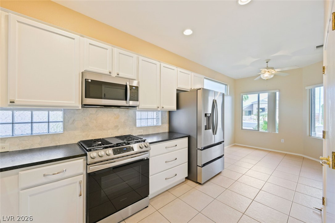 1813 Tiger Creek Avenue Property Photo 18