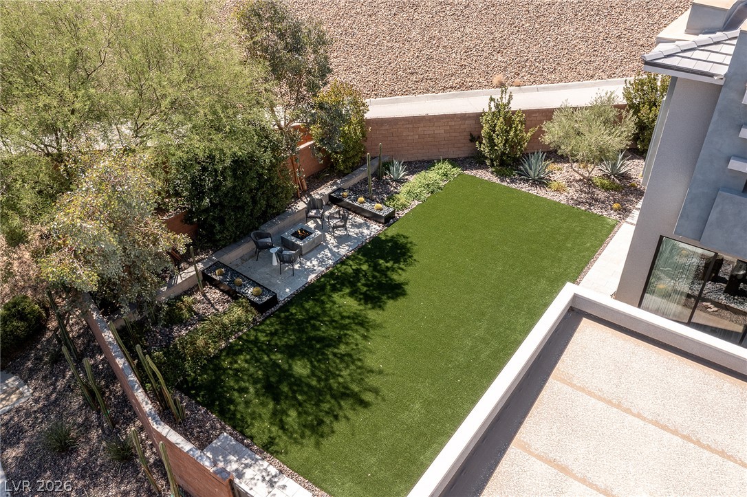 1 Garden Shadow Lane Property Photo 2