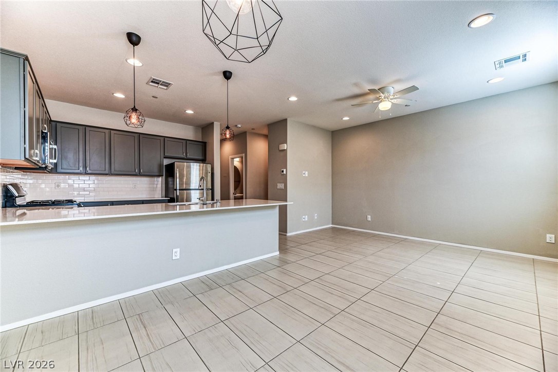 667 Sleeping City Avenue Property Photo 7