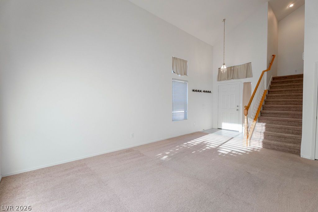 8379 Rockefeller Street Property Photo 4
