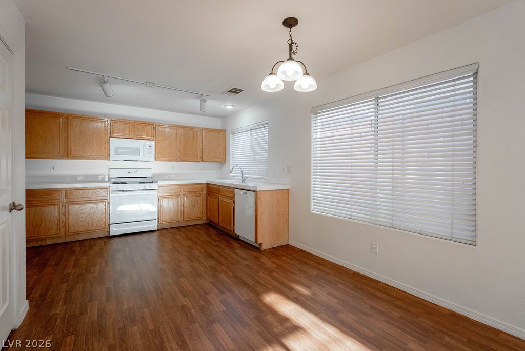 8379 Rockefeller Street Property Photo 10