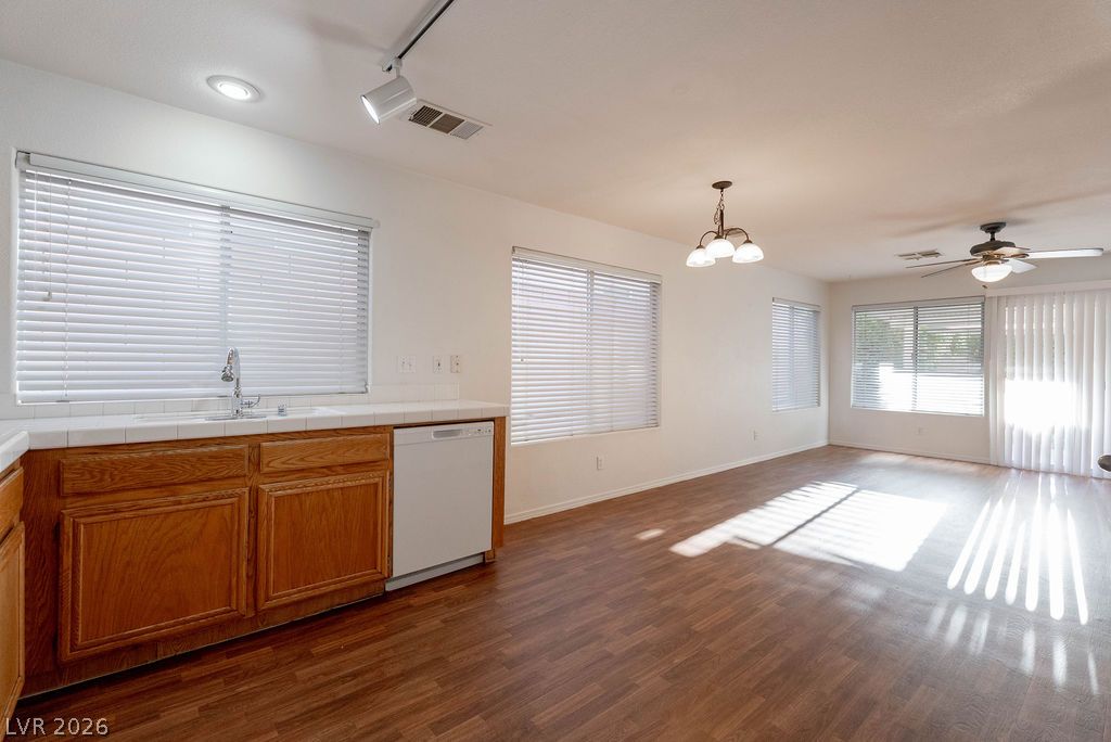 8379 Rockefeller Street Property Photo 13