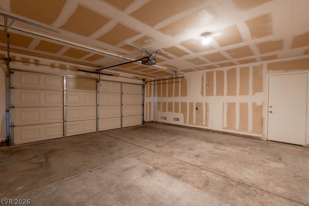 8379 Rockefeller Street Property Photo 16