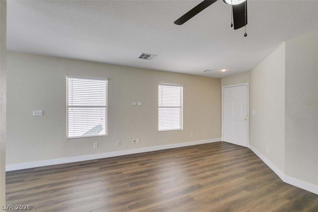 8628 Shady Pines Drive Property Photo 9