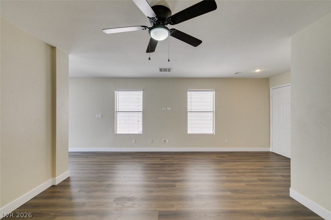 8628 Shady Pines Drive Property Photo 10