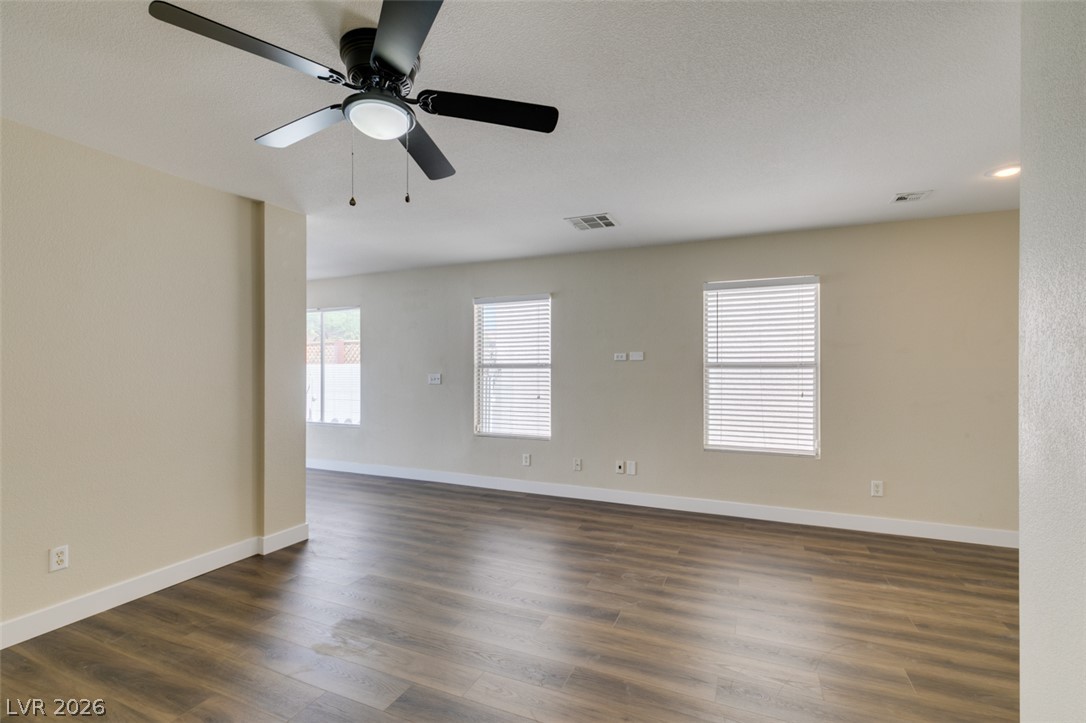 8628 Shady Pines Drive Property Photo 11