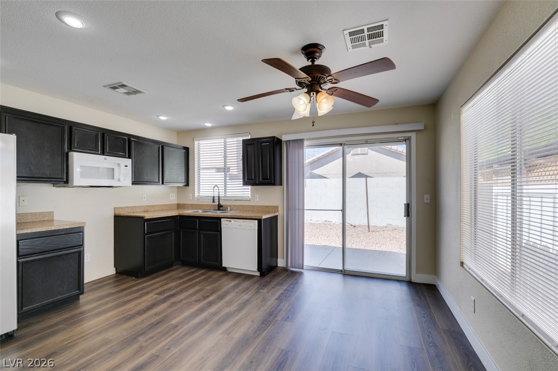 8628 Shady Pines Drive Property Photo 14