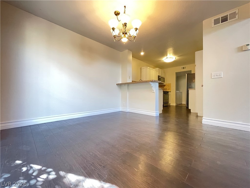 7725 Allano Way Property Photo 7