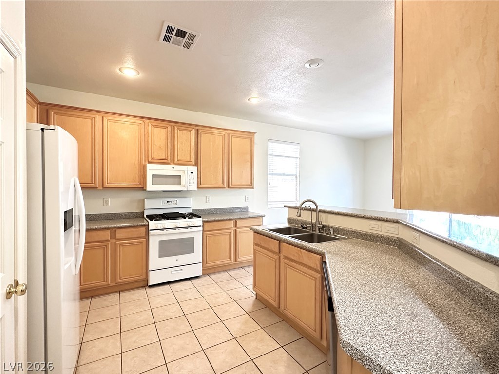 11238 Tribiani Avenue Property Photo 5