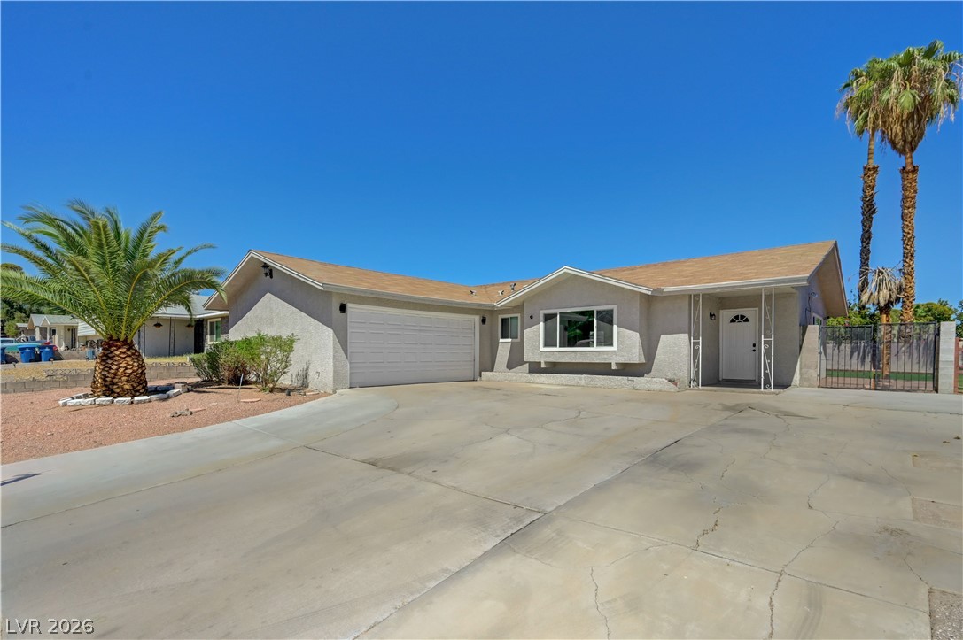 4382 Del Santos Drive Property Photo 2