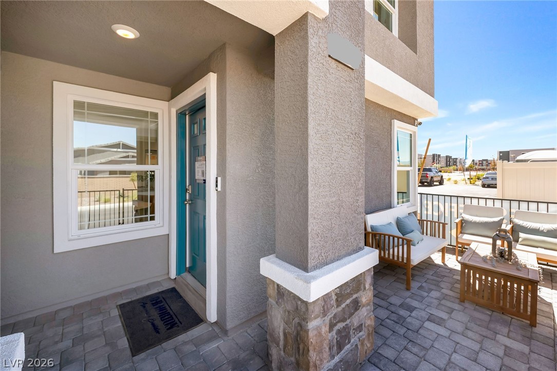 915 Pink Sugarbird Street Property Photo 1
