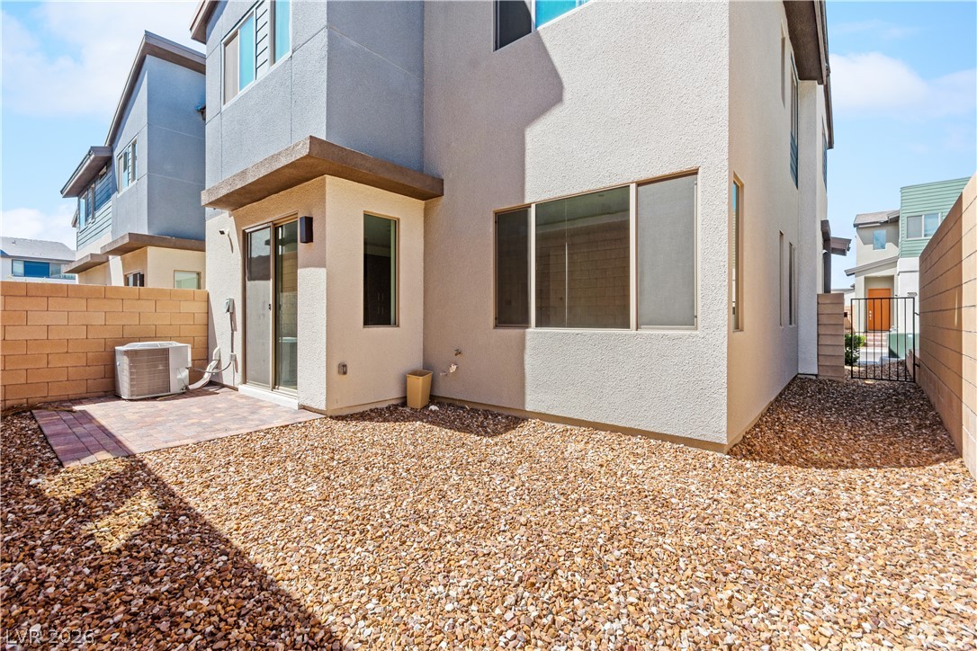 3357 Santa Verdiana Street Property Photo 14