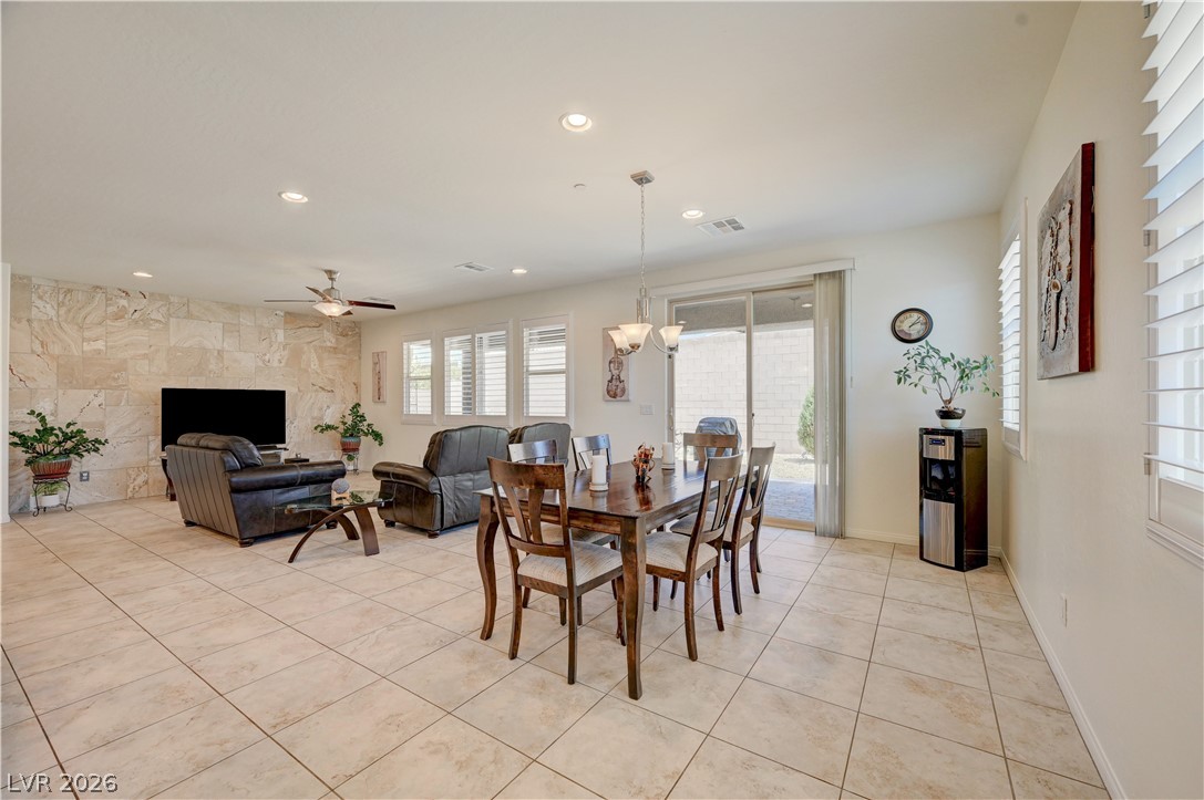 1098 North Water Street Property Photo 10